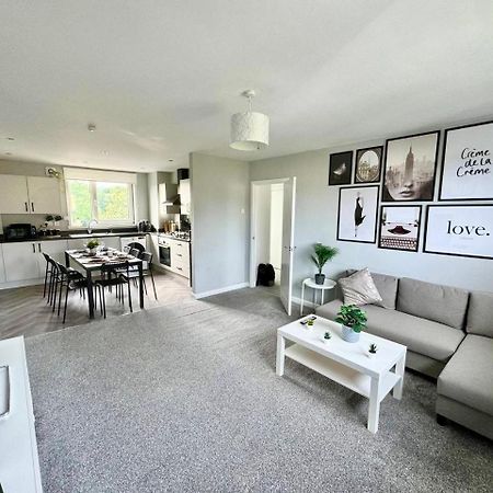 Clydebank Brand New 3Bdr Home, Glasgow Bagian luar foto