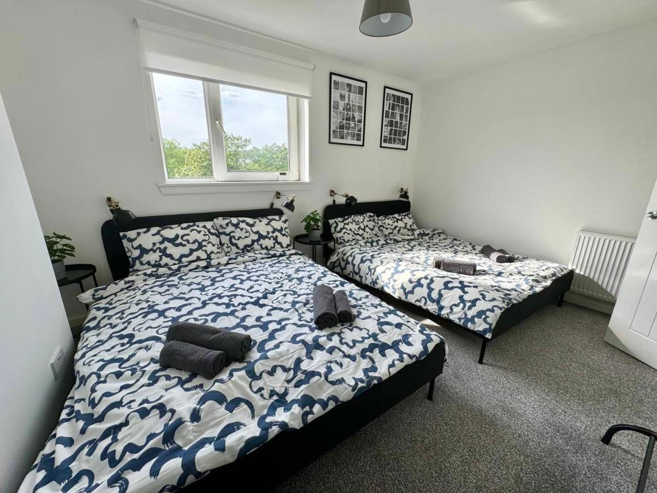 Clydebank Brand New 3Bdr Home, Glasgow Bagian luar foto