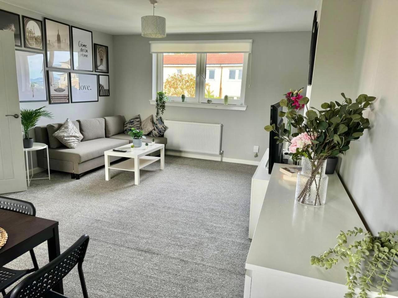 Clydebank Brand New 3Bdr Home, Glasgow Bagian luar foto