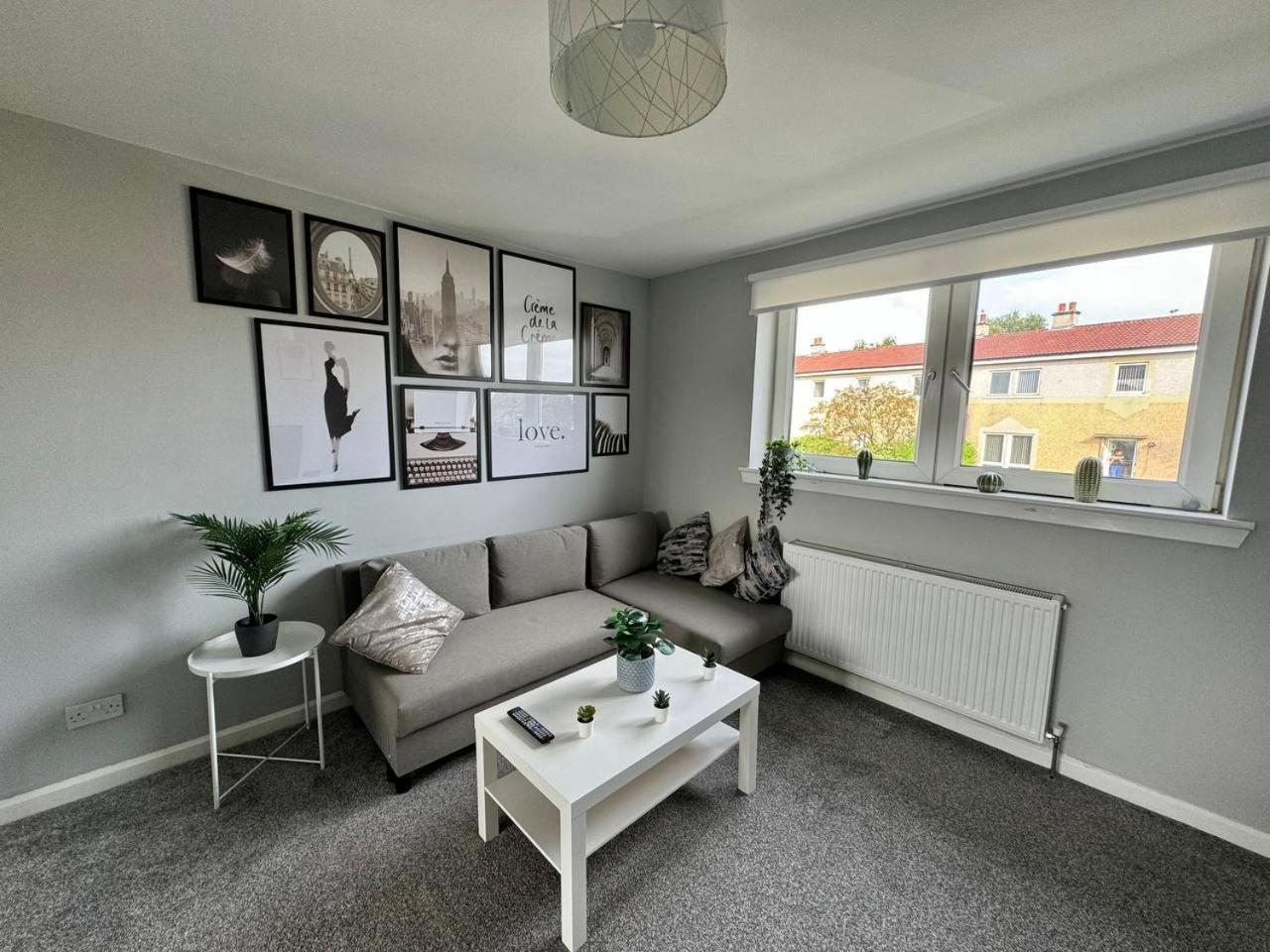 Clydebank Brand New 3Bdr Home, Glasgow Bagian luar foto
